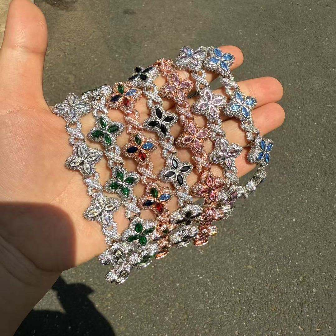 Gold‑Plated Four‑Leaf Clover Bracelet